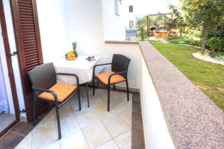Beautiful rental apartment with barbeque & terrace | Next to the beach | Pets allowed — photo 2
