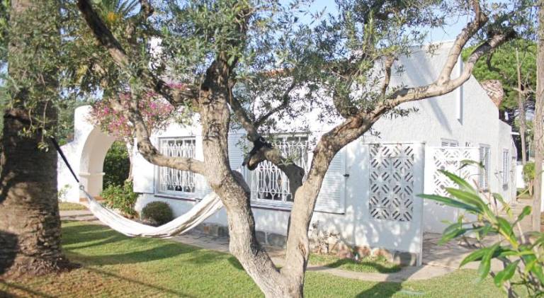 Fully equipped beautiful house with garden, patio & BBQ | Beach nearby | Pet-friendly — photo 4