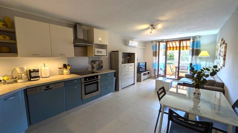 Rental apartment with yard | City view | Dogs allowed — photo 2