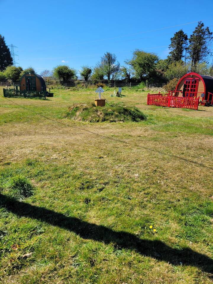 Glamping Pod in St Austell, Sleeps 2 with Spa Pool — photo 4