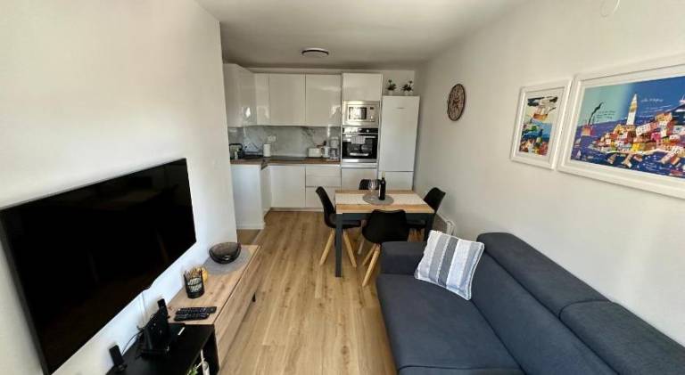 Rental apartment with 2 rooms for 6 persons — photo 2