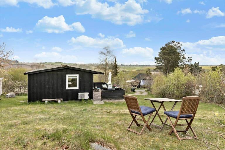 House with patio & barbecue | Sea view in Ebeltoft