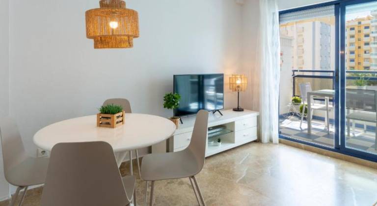 Holiday apartment with pool, patio & BBQ — photo 3