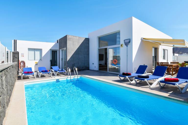 'Villa Blue New Horizont' with Sea View, Wi-Fi and Air Conditioning in Yaiza