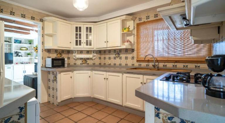 House with barbecue, private pool & garden | Pets are welcome — photo 4