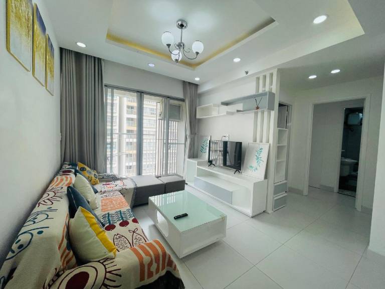 Holiday apartment with BBQ & pool | Water view | Perfect for remote work | Pets are welcome in Ho Chi Minh City