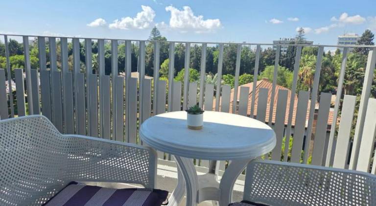 Holiday apartment with patio — photo 4