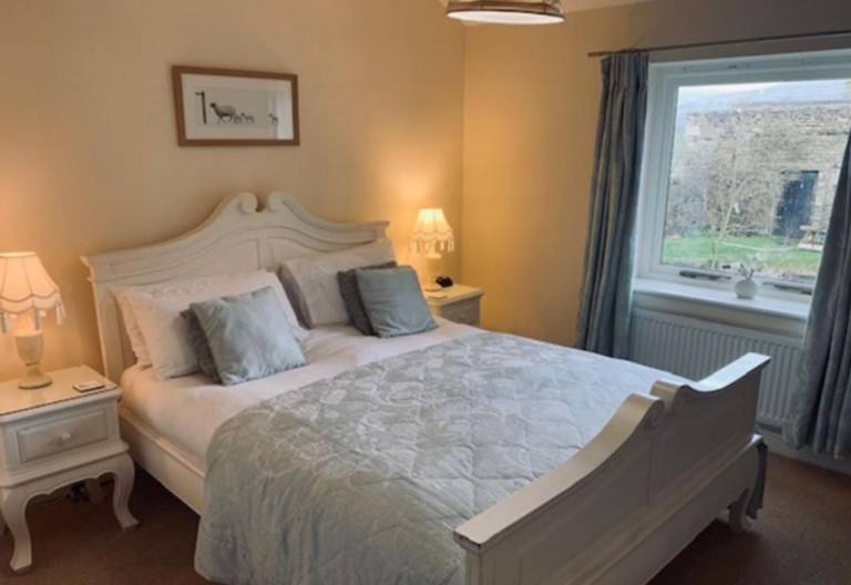 OYO Cocketts Hotel in Hawes