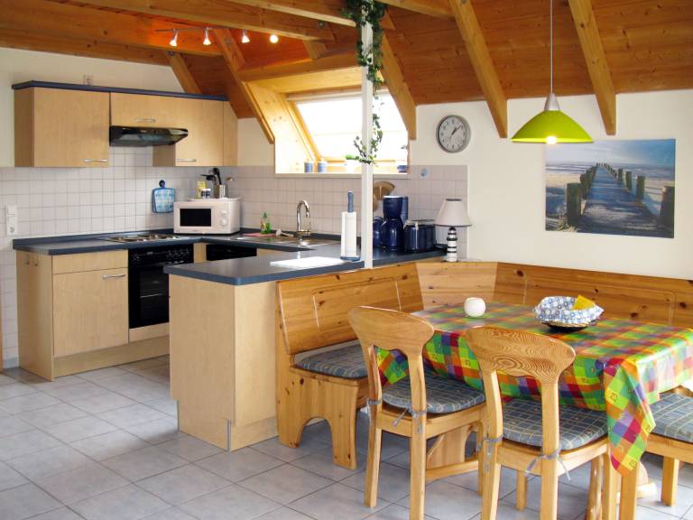 Vacation home with sauna, terrace & garden — photo 4