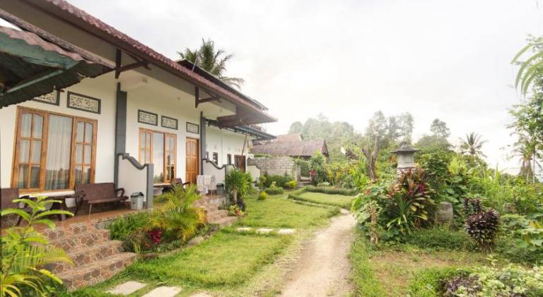 Aris Homestay and Warung Made — photo 2