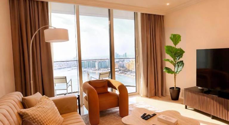 Coastal Chic at Emaar Beachfront 1BR — photo 2