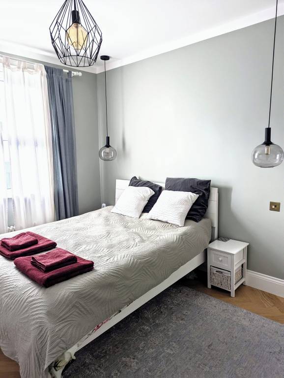 Condo London
