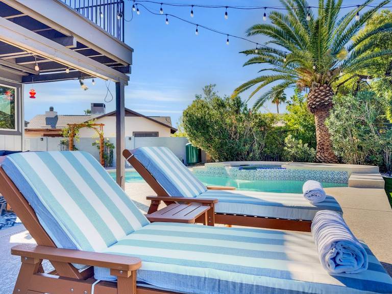 Waterfront Paradise Pool Spa Paddle Pet Friendly