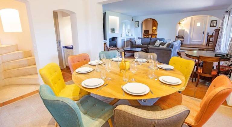 Fully equipped villa with patio, private pool & yard | Perfect for remote work | Dogs allowed in Sainte-Maxime