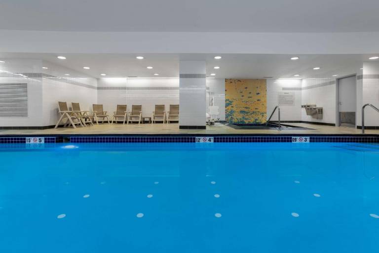Hampton Inn & Suites Denver-Downtown — photo 5
