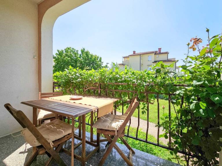 Apartment with barbecue & terrace | Pet-friendly in Novigrad