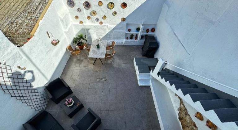 Vacation home with barbeque & terrace — photo 4
