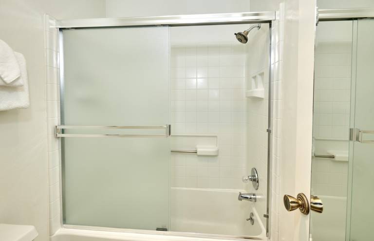 Condo with private pool — photo 3