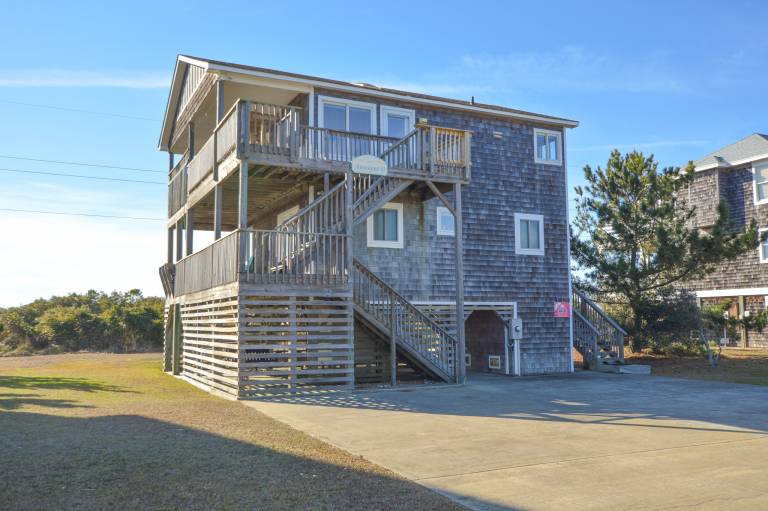Awesome 'D' has a hot tub for your family vacation entertainment in Nags Head, NC