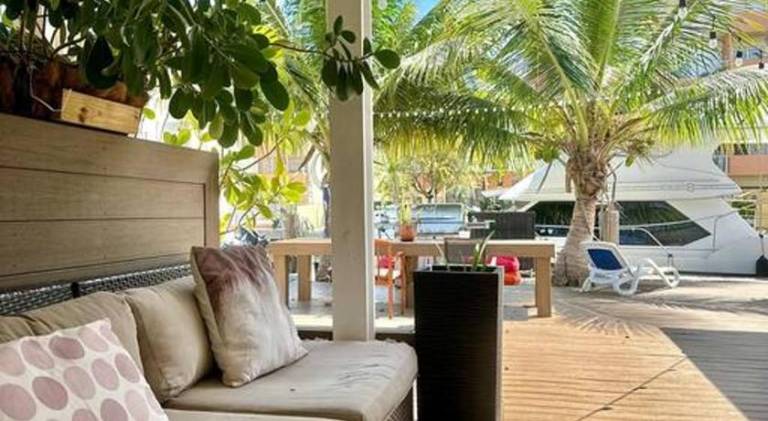 Lovely apartment | Pets are welcome in Aventura, FL