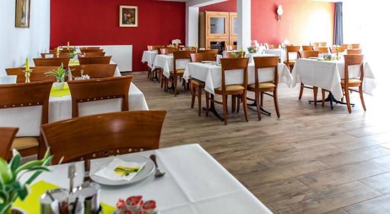 Hotel JAGERHAUS in Singen am Hohentwiel — photo 5