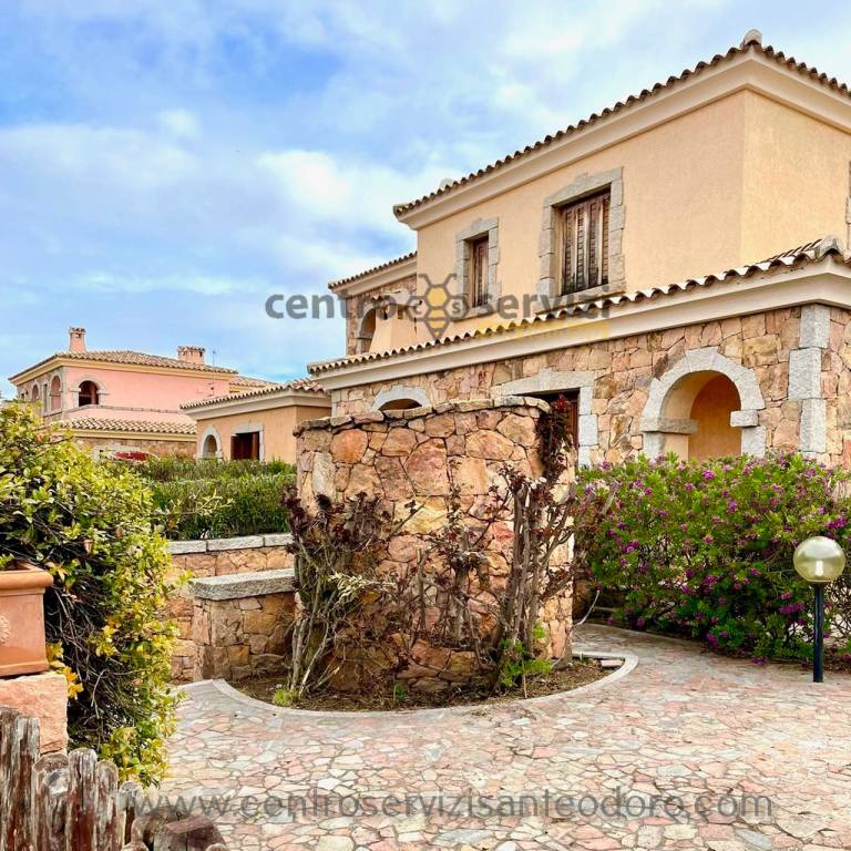 Fully equipped villa with barbecue & yard | Next to the beach | Pets allowed — photo 3