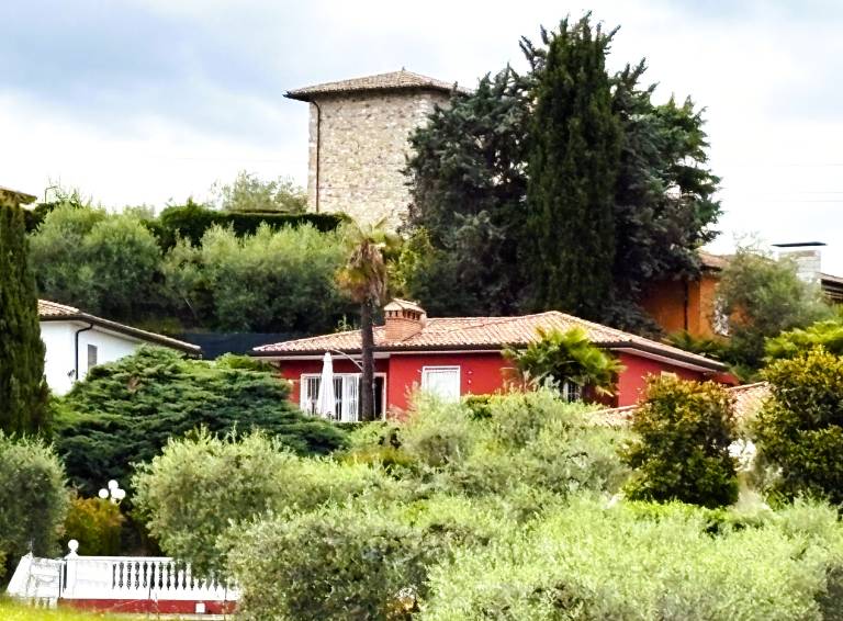 Ferienhaus mit Hund inBardolino, Gardasee  f&uuml;r max. 8 Personen