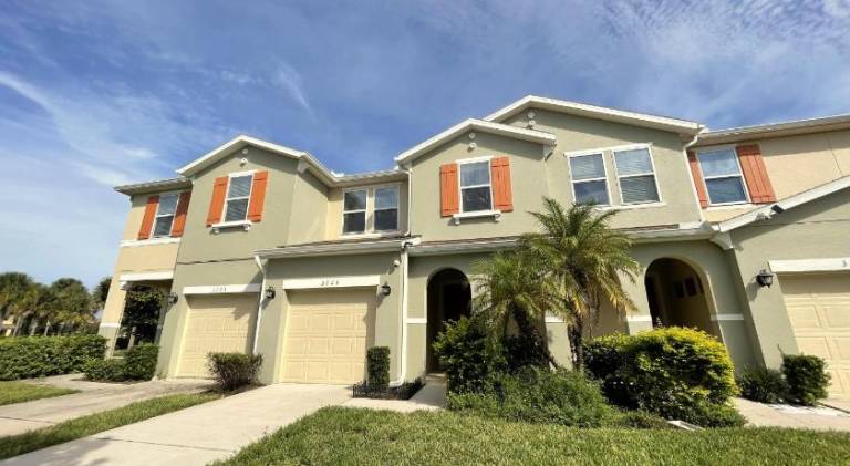 House with pool in Lake Buena Vista, FL