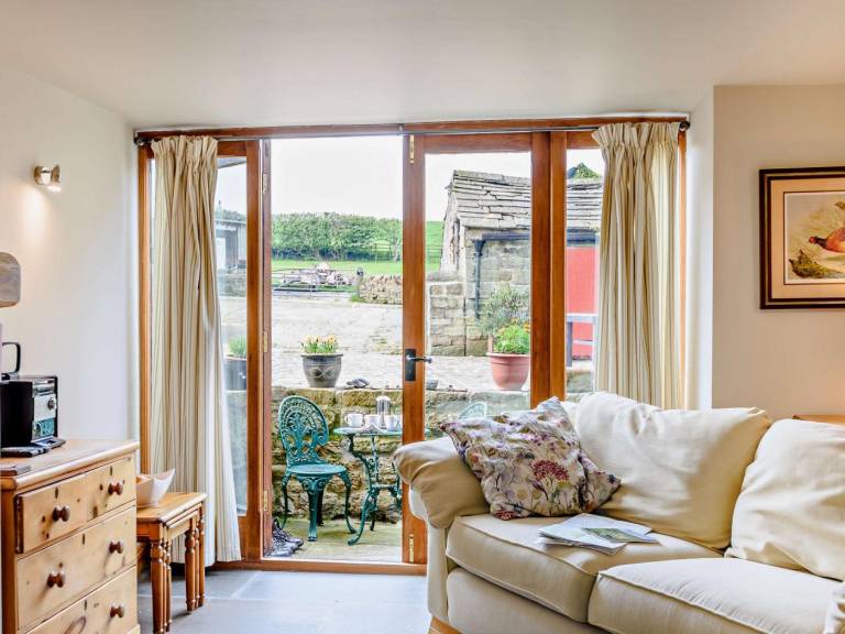 Cottage with 3 rooms for 5 persons — photo 3