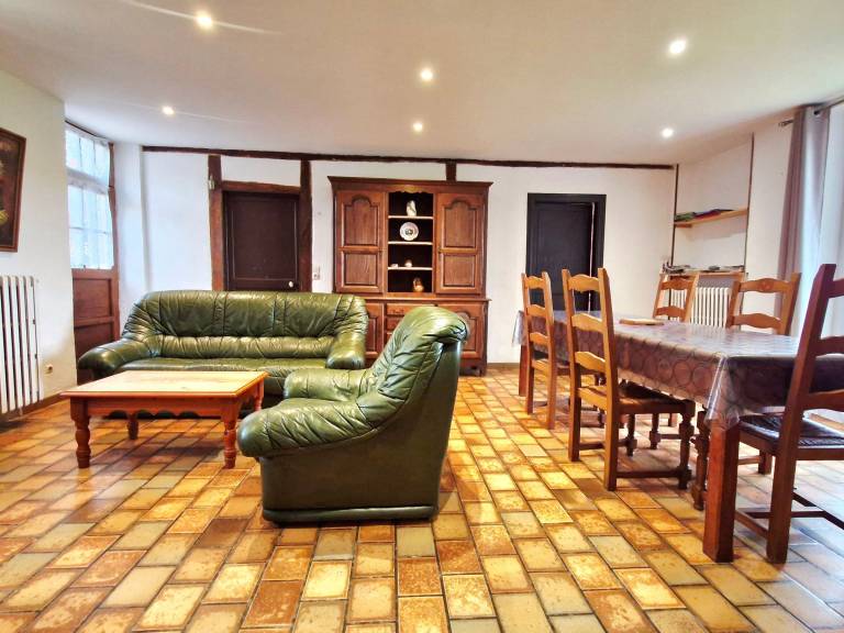 Farm Cottage in Puisaye: Peaceful, Free Fishing, Pets Welcome — photo 4