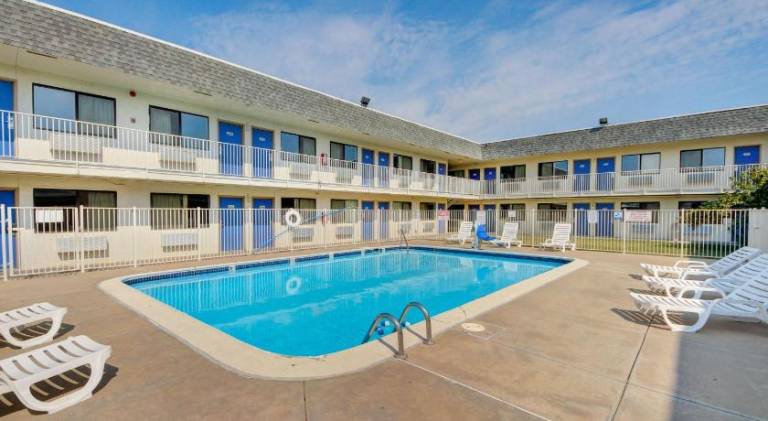 Motel 6 Wichita, KS — photo 4
