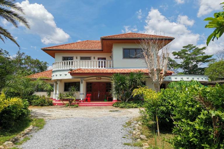 OYO 967 Andathien Pool Villa Aonang — photo 5