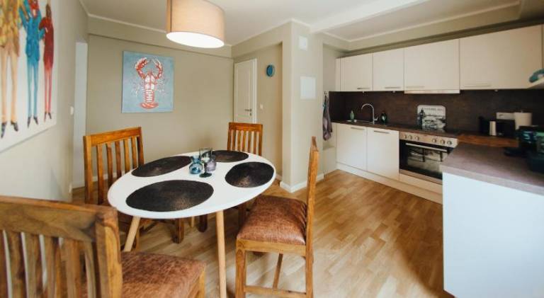Holiday apartment with 2 rooms for 6 persons — photo 2