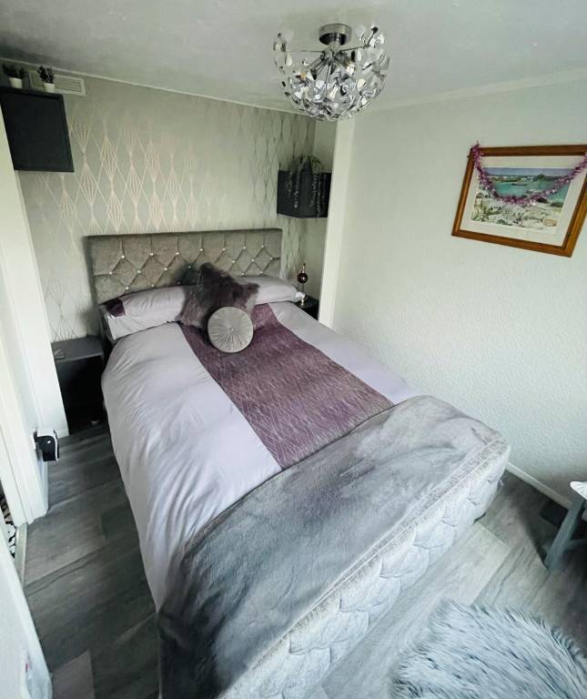 Lodge Surrey