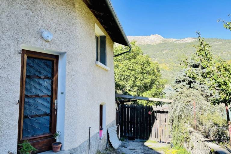 Holiday apartment with 3 rooms for 6 persons — photo 5