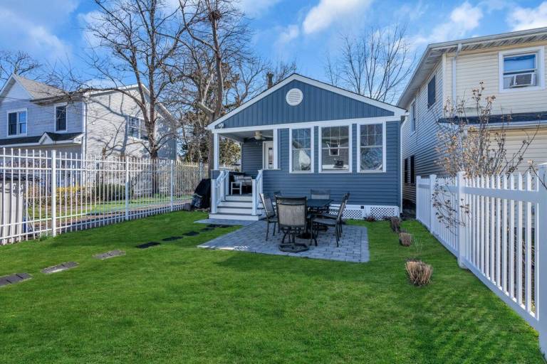 Cottage  Belmar