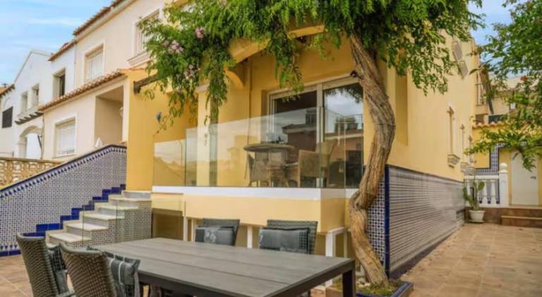 Spacious Modern Family House with sea view - Aguadulce Almeria in Roquetas de Mar
