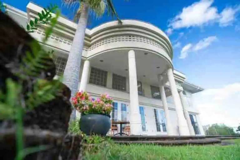 Hilo Vacation Rentals, Homes and More