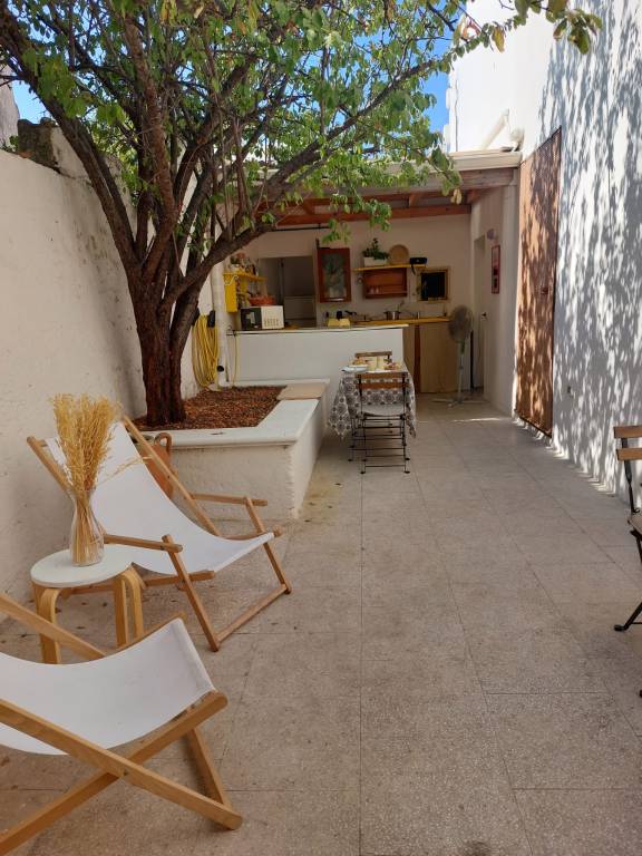 Holiday apartment with garden — photo 5