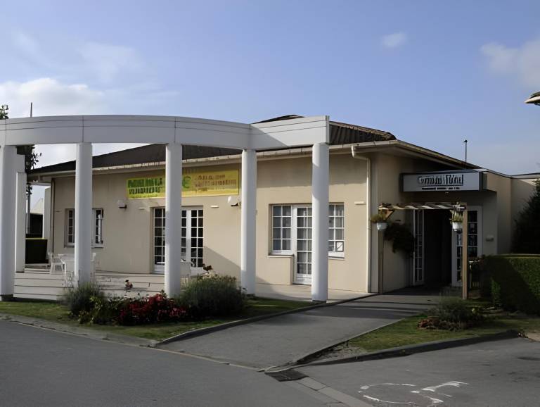 Logis Cottage Hotel in Coquelles