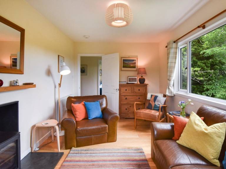 Cottage with garden & grill | Water view — photo 4