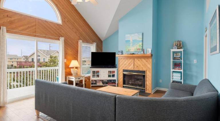 Pleasant vacation home with pool & jacuzzi | Close to the beach | Pets are welcome — photo 2