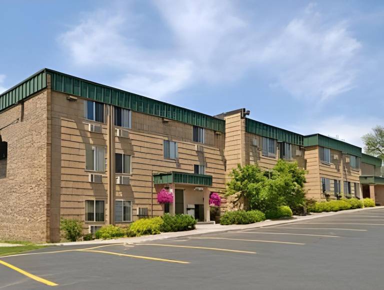 Days Inn by Wyndham Duluth/By Miller Hill Mall in Duluth, MN