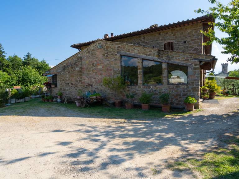 House with BBQ, private pool & garden | Perfect for remote work — photo 2