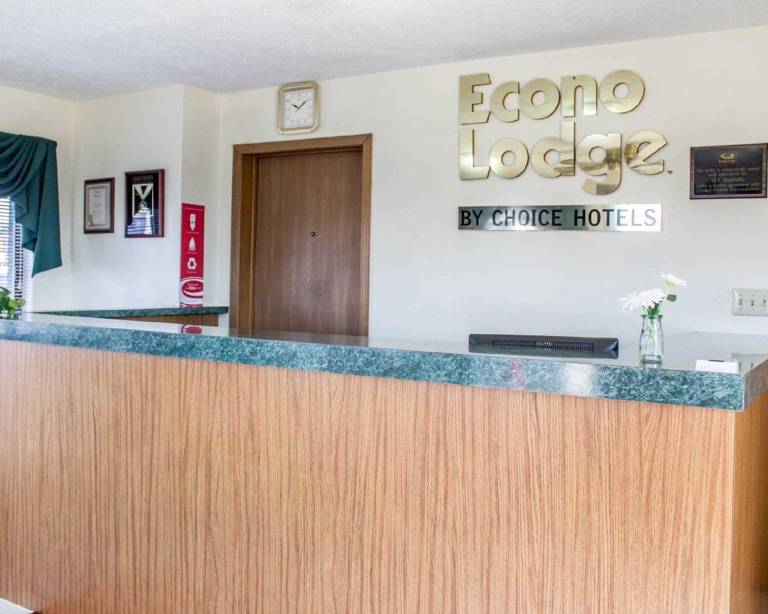 Econo Lodge Elkhart North — photo 3