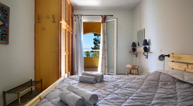 Villa with 4 rooms for 8 persons — photo 2