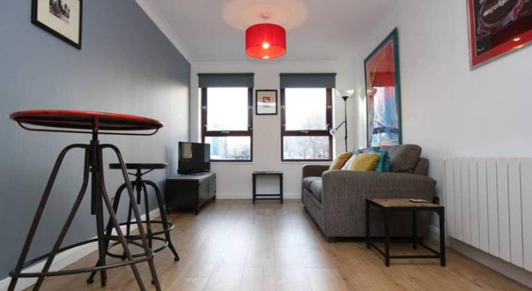 Apartment | Next to Glasgow Cathedral | Pets allowed — photo 3