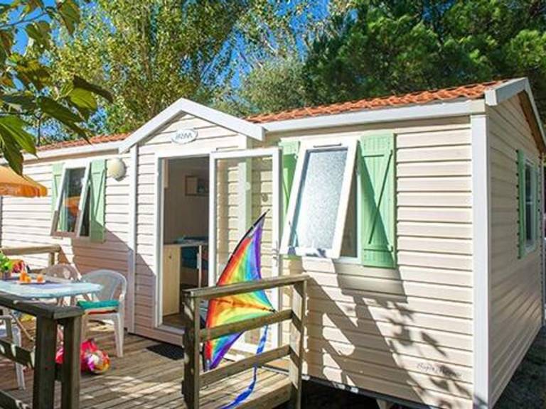 Mobile home with patio & heated pool — photo 4
