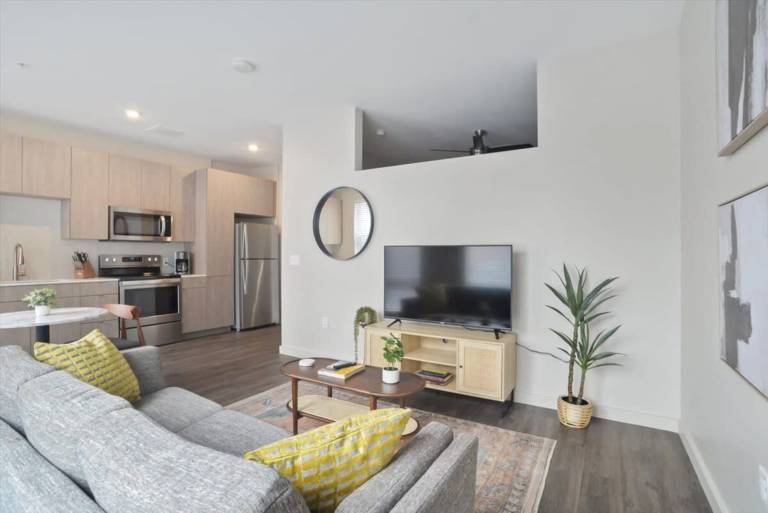 CozySuites Modern 1BR Lawrenceville