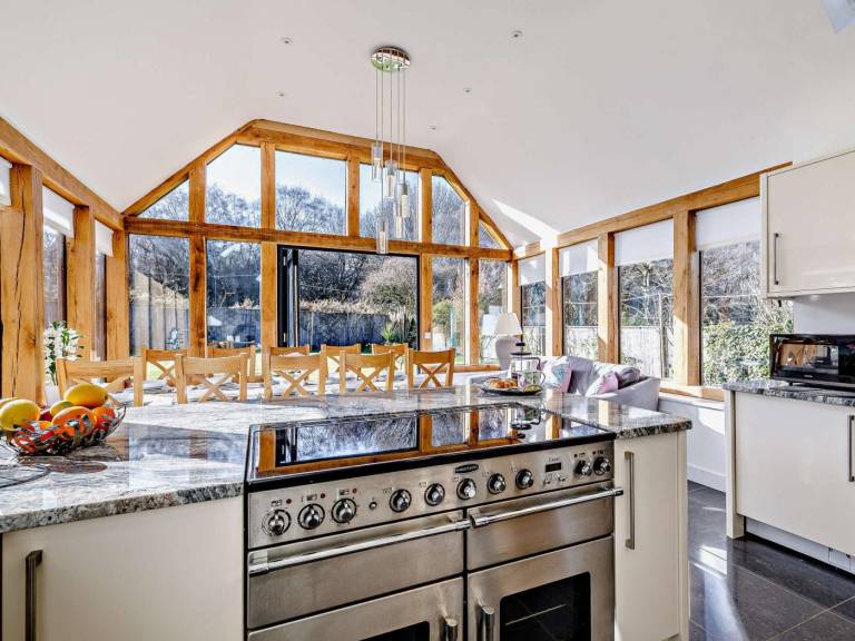 Fully equipped cottage with barbecue, garden & hot tub | Pet-friendly — photo 5